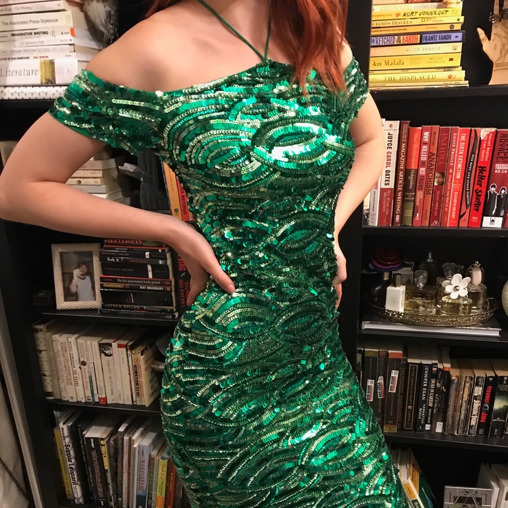 Alice + Olivia NWT Sequin Halter Dress Size 4